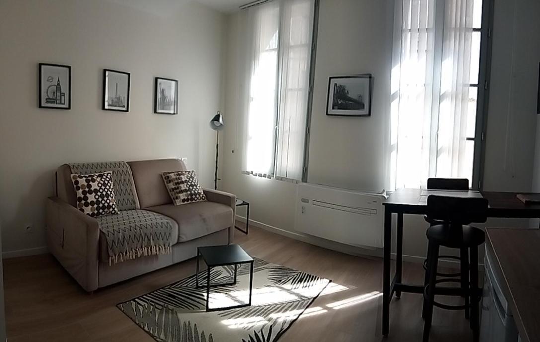 Chez Marie Louise Apartment Pezenas Exterior photo